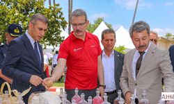 Adana’da Yerli ve Milli Buğday-Arpa Çeşitleri Tanıtıldı