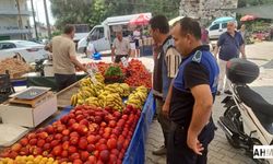 Yumurtalık Belediyesi Zabıta Ekiplerinden Pazarda Sıkı Denetim