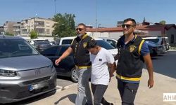 Adana’da Kapkaç Dehşeti Kamerada: Motosikletli İki Şüpheli Tutuklandı