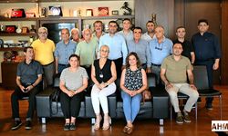 Muhtarlar Derneği’nden Çukurova Belediye Başkanı Emrah Kozay’a Ziyaret