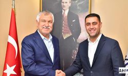 Çukurova Belediye Başkanı Emrah Kozay’dan Gözaltılara Sert Tepki: “Adaleti Sorguluyoruz”