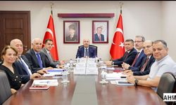 Tavuk Çiftlikleriyle İlgili Değerlendirme Toplantısı Yapıldı