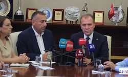 Vahap Seçer’den, Adana Büyükşehir Belediyesi’ne Destek Ziyareti
