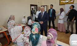 Vali Köşger Ulubatlı Hasan Mahallesi’nde...