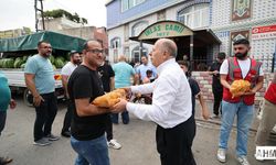 Yüreğir Belediyesi, Dar Gelirli Ailelere Patates Dağıttı