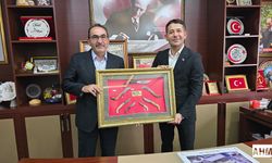 Abdullah Doğru'dan Feke Belediye Başkanı Cömert Özen'e Ziyaret