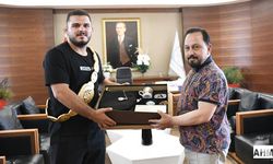 Kızıldağ Başpehlivanı Çelebi'den Başkan Uludağ'a Ziyaret