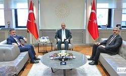 AK Parti Adana İl Başkanı Tamer Dağlı’dan Ulaştırma Bakanı’na Ziyaret