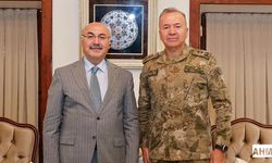 Adana’da Tümgeneral Mehmet Özeren İçin Veda Yemeği Düzenlendi