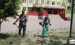 Yüreğir Belediyesi’nden Okullara Destek: Bahçelerde Düzenleme Çalışmaları