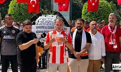 Adanaspor Taraftarı Atatürk Parkında Buluştu: "Ya Yeni Bir Yol Bulacağız, Ya Yeni Bir Yol Yapacağız"