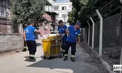 Seyhan Belediyesi’nden Her Sokakta Temizlik Çalışması