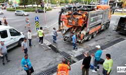 Adana Büyükşehir Belediyesi Kış Öncesi Mazgal Temizliği Çalışmalarını Sürdürüyor