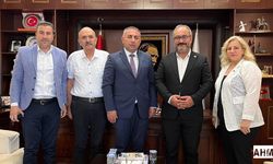 Güngör Geçer, Gelecek Partisi İl Başkanı Volkan Akyüz’ü Ağırladı