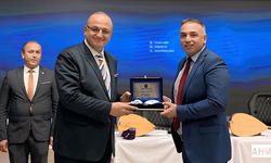 Adana’da “Anadolu’nun Kalp Atışı: Büyük Taarruz” Konferansı Yoğun İlgi Gördü
