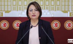 Müzeyyen Şevkin “Eğitim-Öğretim Yılı Yine Sorunlarla Başladı”