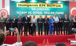 Adana’da Tesbih ve Doğal Taşlar Fuarı Ziyaretçilere Kapılarını Açtı