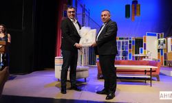 Adana’da 10. Şehir Tiyatroları Festivali Başladı