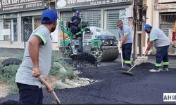 Seyhan Belediyesi’nden Asfalt Atağı: “Yürüdüğünüz Her Yolda Sizinleyiz”