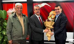 Başkan Karataş’tan CHP İl Yönetimine Hayırlı Olsun Ziyareti