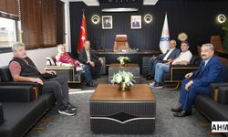 Eski Başkan Hüseyin Sözlü, Onu Ziyaret Etti