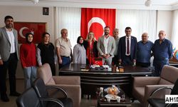 Anahtar Parti Genel Sekreteri Nihal Ağca Kozan’da Rüzgâr Gibi Esti