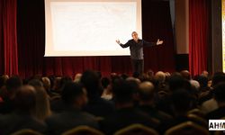 Sunay Akın Adanalılarla Buluştu