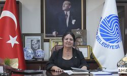 Hasibe Akkan “Eğitimin Neferlerine Minnettarız”