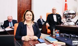 Müzeyyen Şevkin “Türkiye, Ekonomik Krizin Pençesinde, Değişim Şart!”