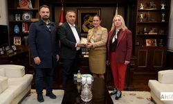 Büyükşehir Belediye Başkan Vekili Güngör Geçer, Ukraynalı Heyeti Ağırladı