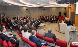 İl Hayvanları Koruma Kurulu Toplandı: Vali Köşger "Her İki Tarafı Dinliyoruz"