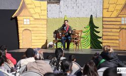 Seyhan Belediyesinden Çocuklara Tiyatro Dolu Sömestir