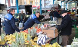 Yüreğir Belediyesi Zabıta Ekipleri Pazar Yerlerinde Denetimlerini Sürdürüyor