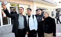 Başkan Emrah Kozay, Sokaklardan Çıkmıyor