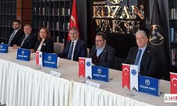 AK Parti Adana Milletvekili Abdullah Doğru’dan Kozan Vakfı’na Ziyaret