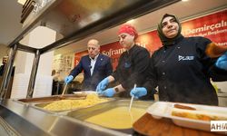 Yüreğir'den "Dayanışma" Sofrası