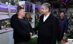 Mustafa Yavuz Yüreğir’de Esnaf ve Vatandaşlarla Buluştu