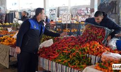 Çukurova Belediyesinden Pazarda Sıkı Denetim