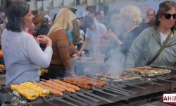 Karnavalın En Leziz Yarışmasında Rekabet ve Renkli Görüntüler Vardı