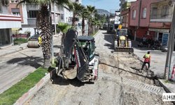 Kozan’da Ulaşım İçin Asfalt Yenileme Çalışması