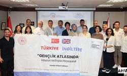 'Gençlik Atlası Uzman Projesi' Kapsamında Adana'dan Londra'ya Gençlik Köprüsü