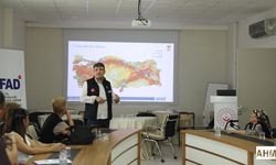 Huzurevinde Yaşayan Yaşlılar İçin Afet Farkındalık Eğitimi Düzenlendi