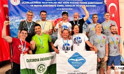 Masterlar Yüzme Şampiyonası’nda Madalya Kazanan Akademisyenlerden Rektör Beriş’e Ziyaret