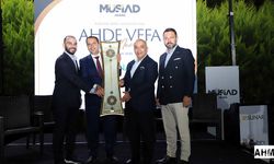 MÜSİAD Adana’da Ahde Vefa Dost Meclisi: “Geçmişin Tecrübesiyle Geleceğe Yürüyoruz”