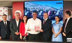 Aladağ Belediyesi’ne Hibe Ekskavatör Desteği