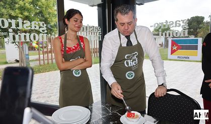 ÇÜ'de “Dünyaları Yiyoruz” Etkinliği Farklı Kültürleri Tek Mutfakta Buluşturdu