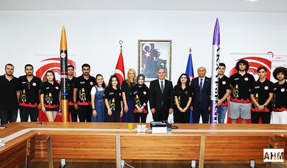 Rektör Sözen Öğrencileri, Teknofest Finallerine Uğurladı