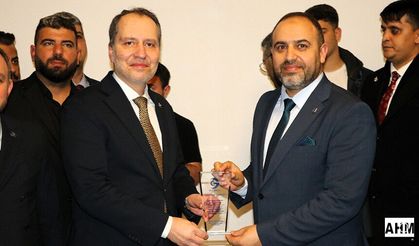 Adana'da Fatih Erbakan İzdihamı