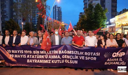 Çukurova'da 19 Mayıs Coşkusu Meydanlara Sığmadı