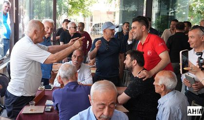 Çukurova Belediye Başkanı Emrah Kozay, Güzelyalı Mahallesi’nde Vatandaşlarla Buluştu